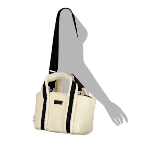 Hunter Wanderer Sherpa Mini Tote Bag White Faux Fur - Picture 10 of 17